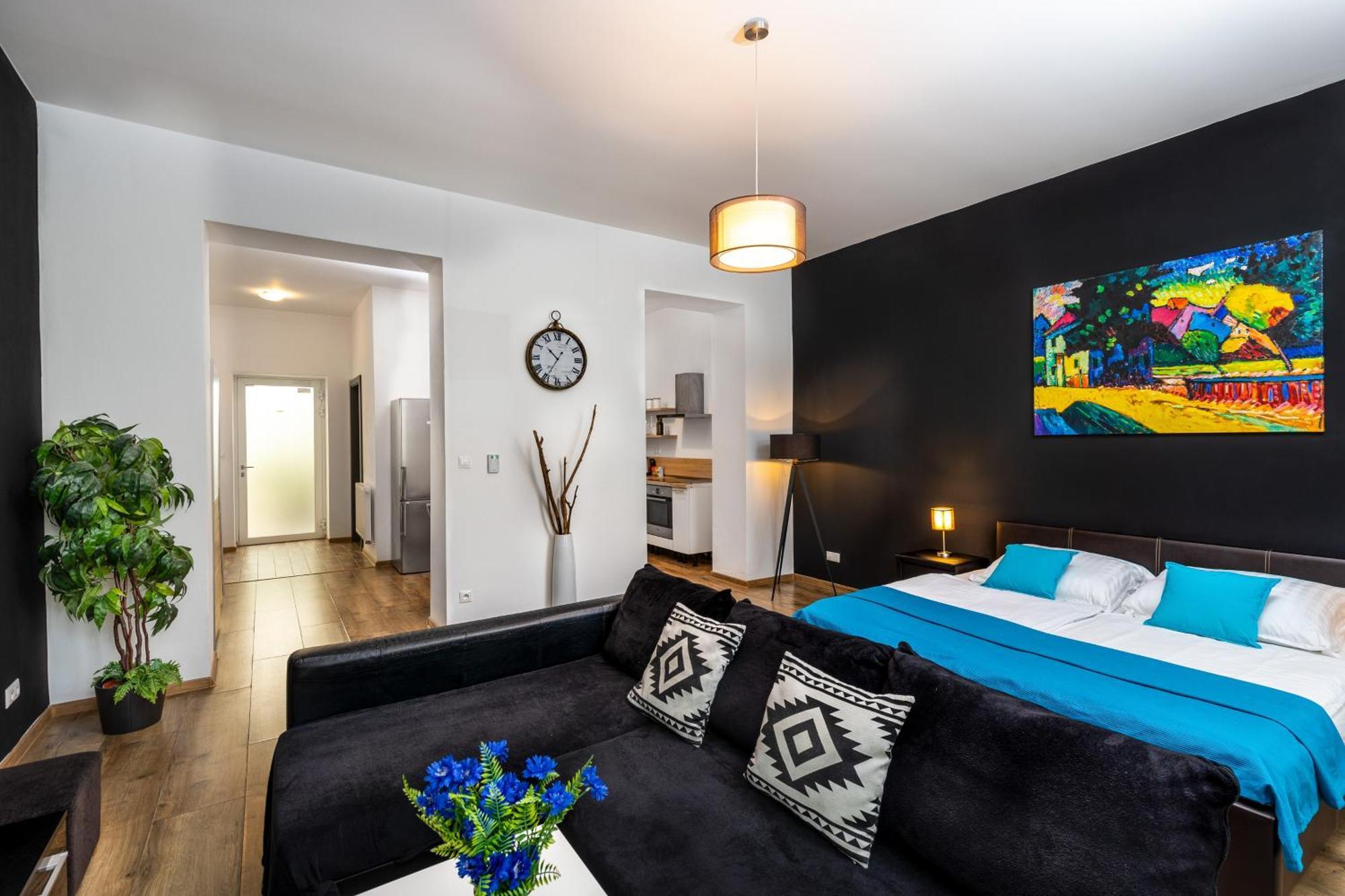 Skackava - Beautiful New Apartment In Direct Centrum, 24H Self Check-In Banská Bystrica Exterior photo